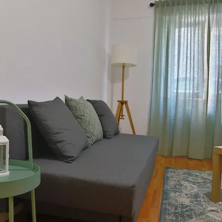 Central Renovated In Principe Real Апартаменты *